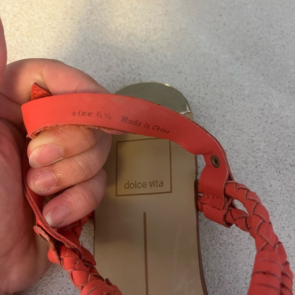DOLCE VITA CORAL/GOLD SANDALS - Picture 6 of 6